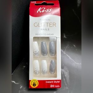 Kiss Fashion Glitter Ready-to-wear Nails